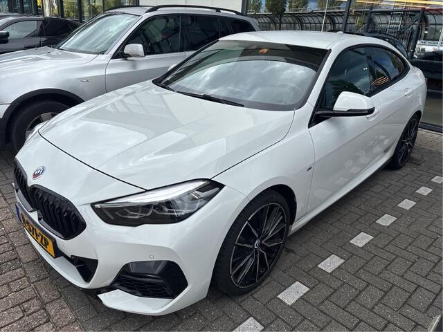 BMW 2-SERIE Gran Coupé 218i M-Sport | 19" | Hifi | Stoelverwarming | Privacy Glass |