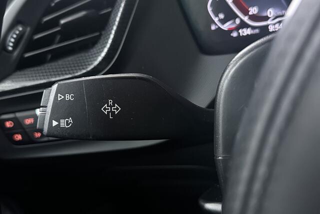 BMW 2-SERIE Gran Coupé 218i High Executive (PANORAMADAK, STOELVERWARMING, NAVIGATIE, DEALER ONDERHOUDEN)