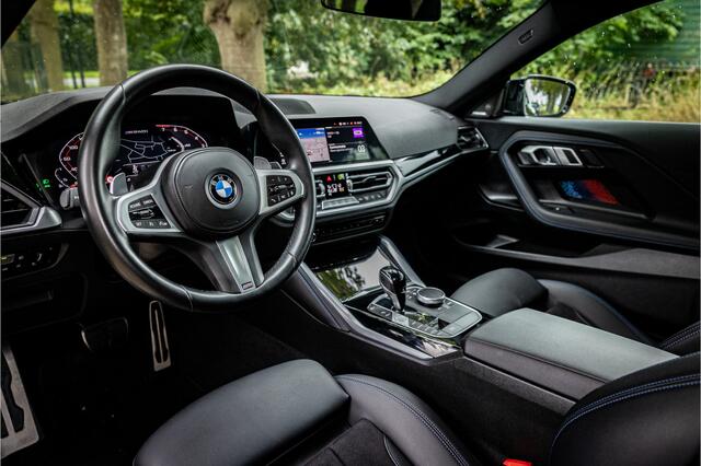 BMW 2-SERIE Coupé M240i xDrive High Executive Milltek Schuifdak Harman Kardon