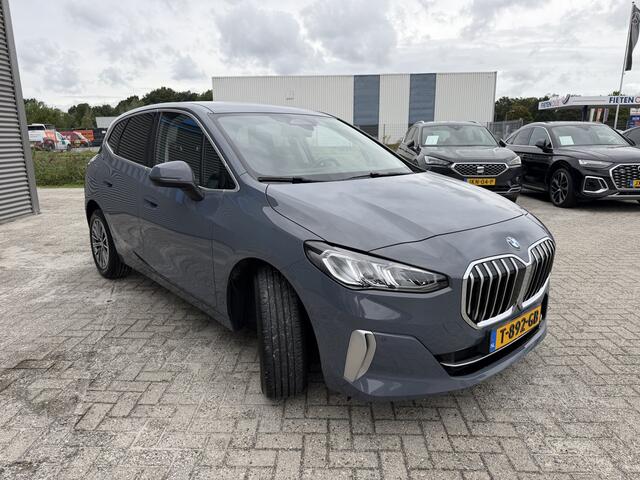 BMW 2-SERIE 218i Active Tourer Luxury Line Achteruitrijcamera Trekhaak Carplay