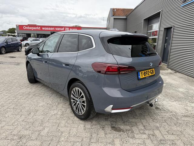 BMW 2-SERIE 218i Active Tourer Luxury Line Achteruitrijcamera Trekhaak Carplay