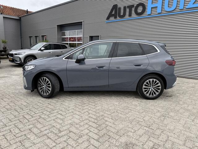 BMW 2-SERIE 218i Active Tourer Luxury Line Achteruitrijcamera Trekhaak Carplay