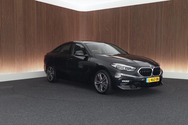 BMW 2-SERIE Gran Coupé 218i 136pk Aut. Business Edition Plus Camera Stoelverwarming Sportstoelen Navigatie Leder