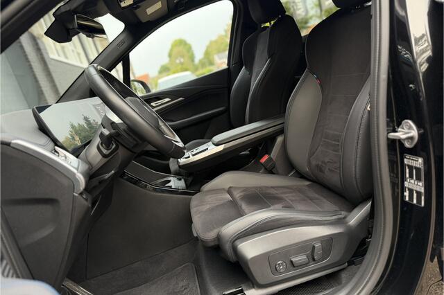 BMW 2-SERIE Active Tourer M-Sport | Massage | Memory | Trekhaak | Comfort Acces | Stuur+Stoelverwarming