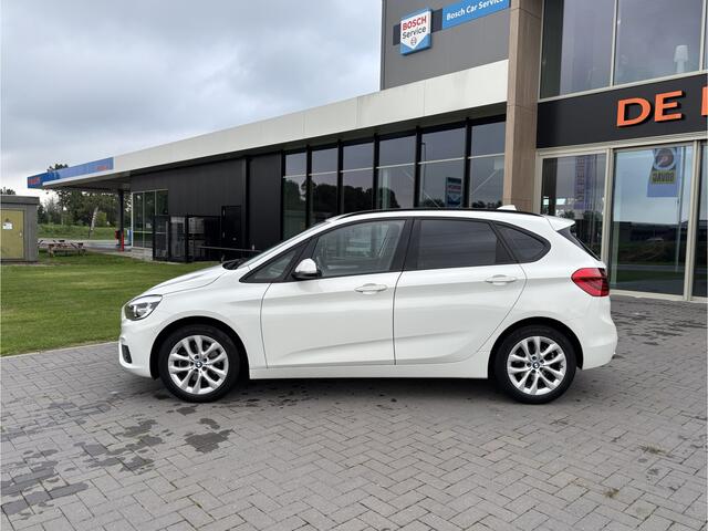 BMW 2-SERIE Active Tourer 220i 192pk Executive Trekh.I Navi I Airco