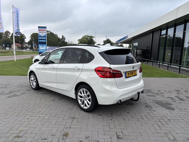BMW 2-SERIE Active Tourer 220i 192pk Executive Trekh.I Navi I Airco