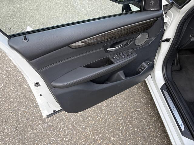 BMW 2-SERIE Active Tourer 225xe iPerformance High Executive / AUTOMAAT / PANORAMADAK / HARMAN KARDON / LEER / 85dkm!
