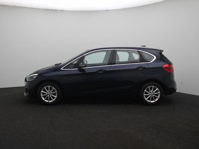 BMW 2-SERIE Active Tourer 218i Corporate Lease Executive | Lichtmetalen Velgen | Elektrisch bedienbare achterklep | Navigatie