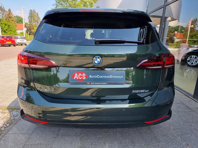 BMW 2-SERIE Active Tourer 225e xDrive 4WD Plugin | Dealerauto | El.trekh. | 2023 | Leder | Topstaat! | Incl.BTW