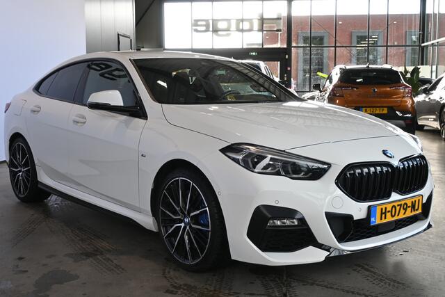BMW 2-SERIE Gran Coupé 218i Automaat M SPORT Schaalstoelen Ambiant verlichting CarPlay Clima Navigatie LED Cruise control Inruil Mogelijk!