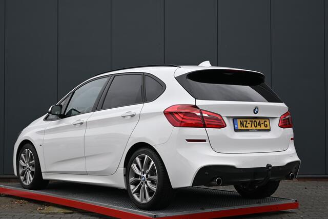 BMW 2-SERIE Active Tourer 220i Centennial High Executive trekhaak m sport