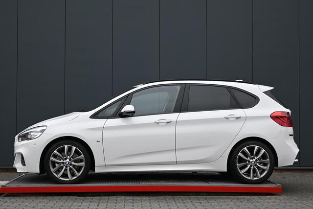 BMW 2-SERIE Active Tourer 220i Centennial High Executive trekhaak m sport