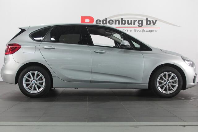 BMW 2-SERIE Active Tourer 218i - Automaat - Bluetooth / Navi / Stoelverw.
