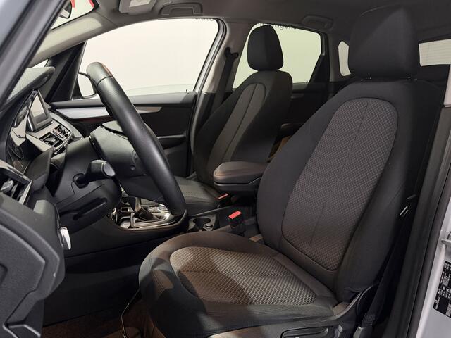 BMW 2-SERIE Active Tourer 218i - Automaat - Bluetooth / Navi / Stoelverw.
