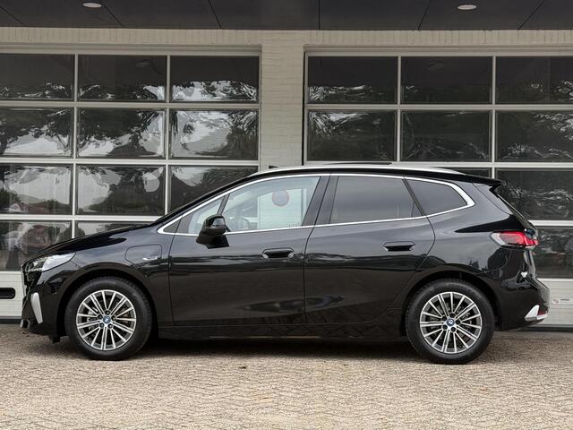 BMW 2-SERIE Active Tourer 225e xDrive Luxury Line | PANORAMA | LEDER | SPORTSSTOELEN | CAMERA | DRIVING ASSIST |