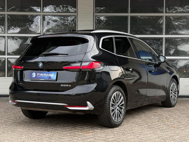 BMW 2-SERIE Active Tourer 225e xDrive Luxury Line | PANORAMA | LEDER | SPORTSSTOELEN | CAMERA | DRIVING ASSIST |