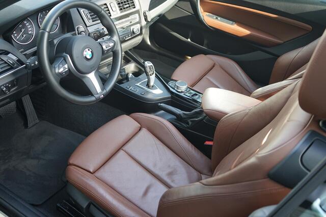 BMW 2-SERIE 220i High EXE Let op:70dkm-orig.NL-veel opties