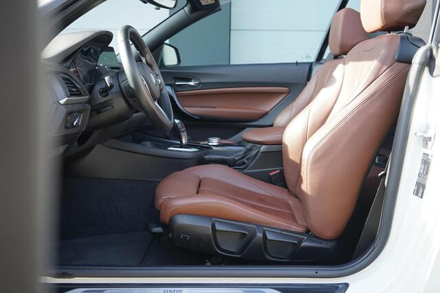 BMW 2-SERIE 220i High EXE Let op:70dkm-orig.NL-veel opties
