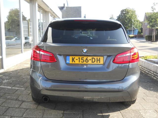 BMW 2-SERIE ACTIVE TOUR. XE i-Performance Sport-Line