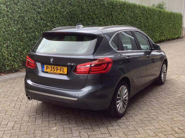 BMW 2-SERIE ACTIVE TOUR. AUT. Business Edition Plus I panorama I leder