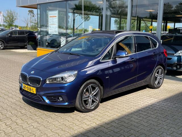 BMW 2-SERIE ACTIVE TOUR. 220I Cent. High Executive - schuif/kantel dak - leer - camera
