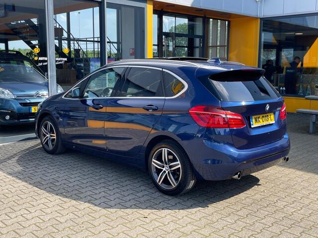 BMW 2-SERIE ACTIVE TOUR. 220I Cent. High Executive - schuif/kantel dak - leer - camera