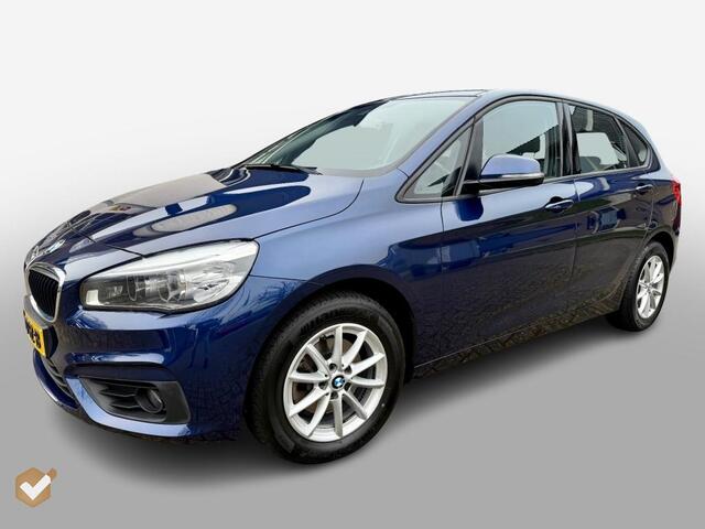 BMW 2-SERIE ACTIVE TOUR. 218I Executive Automaat 1e Eig. NL-Auto *Geen Afl. kosten*