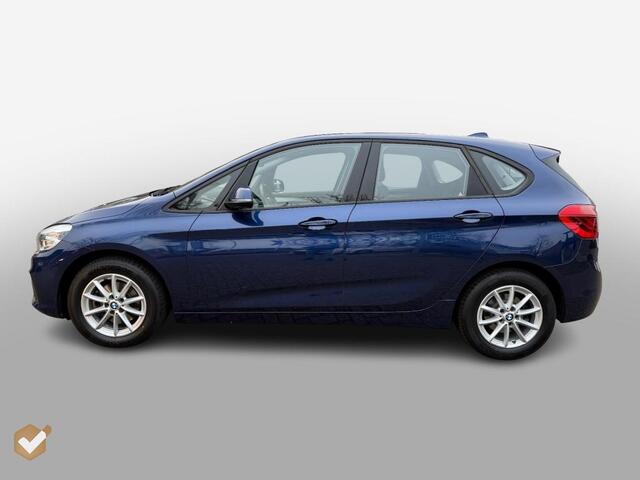 BMW 2-SERIE ACTIVE TOUR. 218I Executive Automaat 1e Eig. NL-Auto *Geen Afl. kosten*