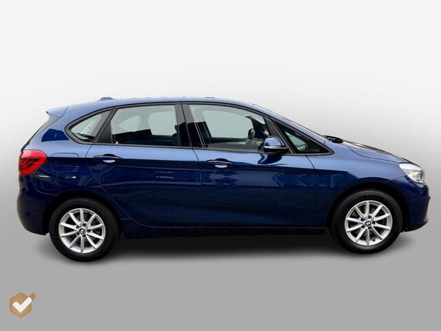 BMW 2-SERIE ACTIVE TOUR. 218I Executive Automaat 1e Eig. NL-Auto *Geen Afl. kosten*