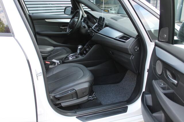 BMW 2-SERIE ACTIVE TOUR. 218 Active Tourer High Executive AUTOMAAT