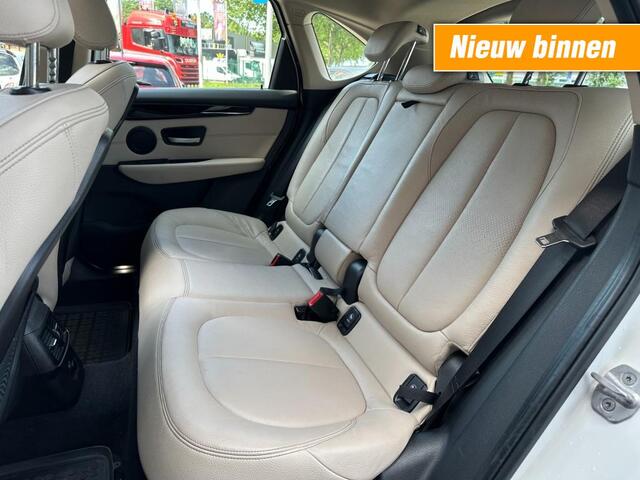 BMW 2-SERIE ACTIVE TOUR. 225XE High Exec. / Dealer ond. / Pano