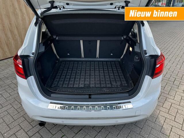 BMW 2-SERIE ACTIVE TOUR. 225XE High Exec. / Dealer ond. / Pano