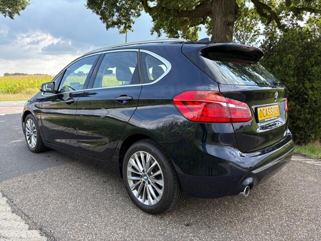 BMW 2-SERIE ACTIVE TOUR. 225XE / HIGH EXECUTIVE / 1E EIGENAAR / NETTE