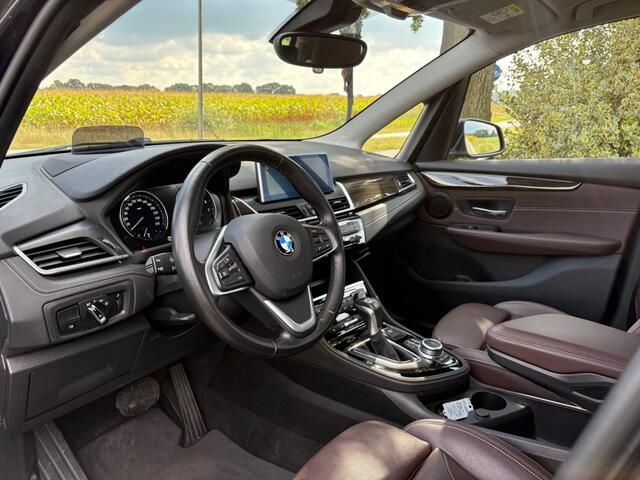 BMW 2-SERIE ACTIVE TOUR. 225XE / HIGH EXECUTIVE / 1E EIGENAAR / NETTE