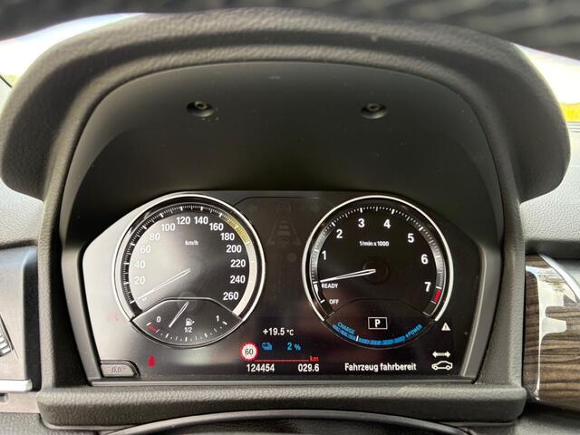 BMW 2-SERIE ACTIVE TOUR. 225XE / HIGH EXECUTIVE / 1E EIGENAAR / NETTE