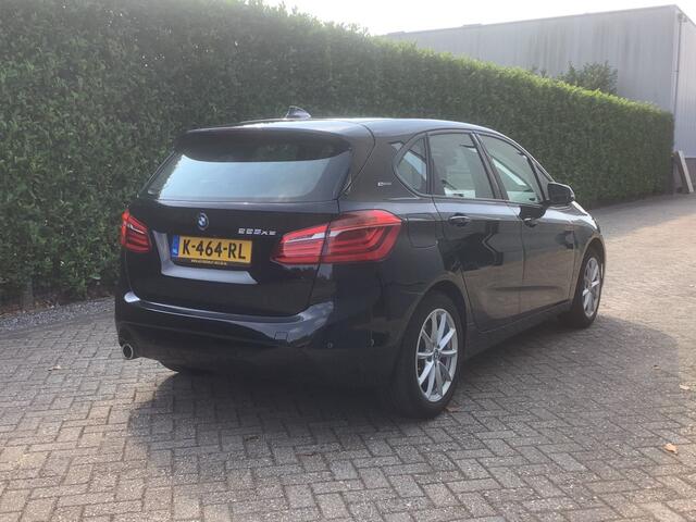 BMW 2-SERIE ACTIVE TOUR. 225 XE i-performance plug in hybrid