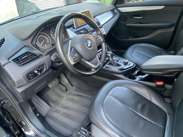 BMW 2-SERIE GRAN TOURER 220i Aut. /leder / trekhaak/ hifi-sp.