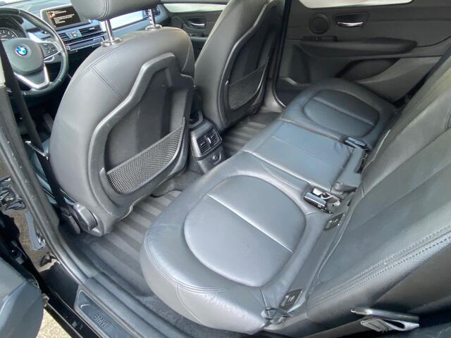 BMW 2-SERIE GRAN TOURER 220i Aut. /leder / trekhaak/ hifi-sp.