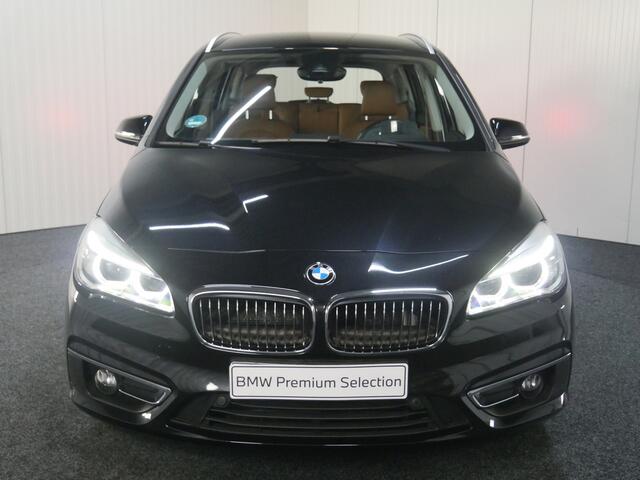 BMW 2-SERIE GRAN TOURER 218i High Executive Luxury Line Automaat / Achteruitrijcamera / Sportstoelen / Head-Up / LED / Navigatie Plus / Park Assistant / Stoelverwarming