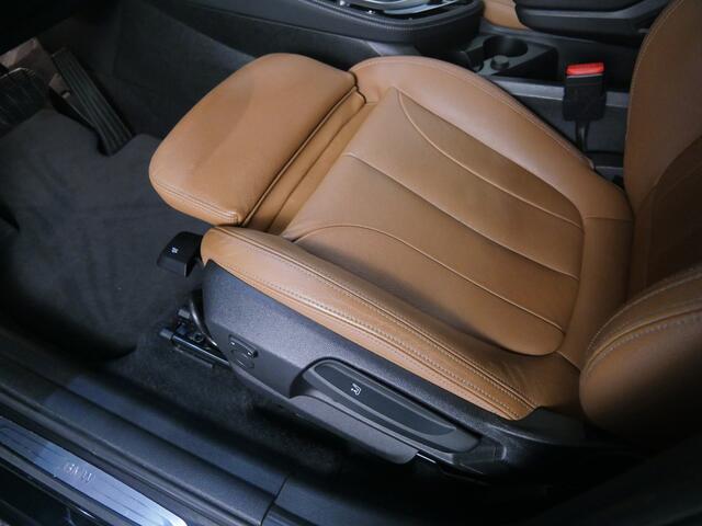 BMW 2-SERIE GRAN TOURER 218i High Executive Luxury Line Automaat / Achteruitrijcamera / Sportstoelen / Head-Up / LED / Navigatie Plus / Park Assistant / Stoelverwarming