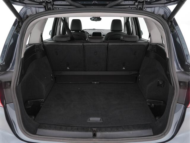 BMW 2-SERIE GRAN TOURER 220d High Executive Luxury-Line M-Aerodynamica Aut. *NAVI-FULLMAP | DAKOTA-FULL-LEATHER| FULL-LED | CAMERA | KEYLESS | HIFI-SOUND | ECC | PDC | CRUISE | AMBIENT-LIGHT | COMFORT-SEATS | TOWBAR | 18''ALU*