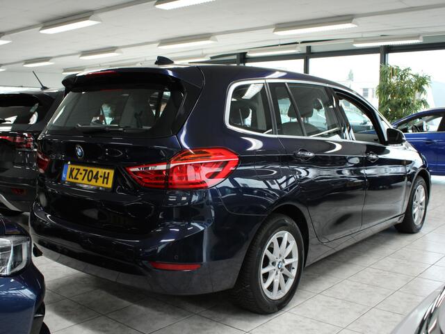 BMW 2-SERIE GRAN TOURER 218i Centennial High Executive NL AUTO | LEDER | PD VOOR ACHTER | STOELVERW | HEAD UP!