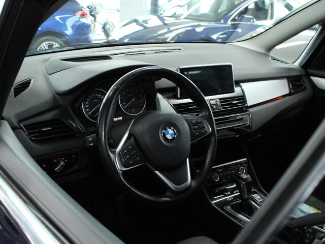 BMW 2-SERIE GRAN TOURER 218i Centennial High Executive NL AUTO | LEDER | PD VOOR ACHTER | STOELVERW | HEAD UP!
