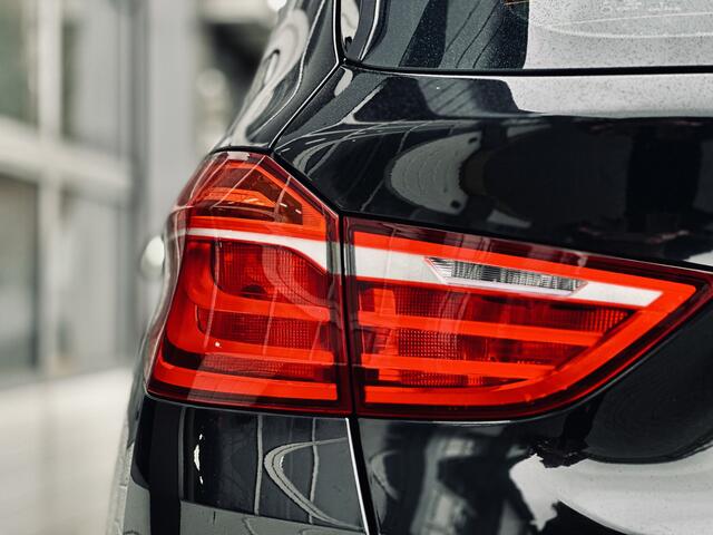 BMW 2-SERIE GRAN TOURER 218i | Automaat | 7 persoons | High Executive | Panodak | Leer | Stoelverwarming | Trekhaak |