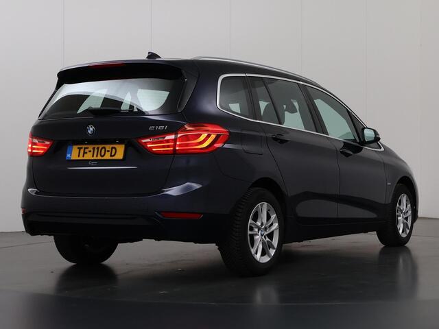 BMW 2-SERIE GRAN TOURER 218i 7p. Corporate Lease High Executive | Sportline | Sportstoelen | Groot Navigatie | Stoelverwarming | LED | HUD | Camera | Ele. kofferdeksel | Climate Control | Cruise Control | 7-Zitplaatsen |