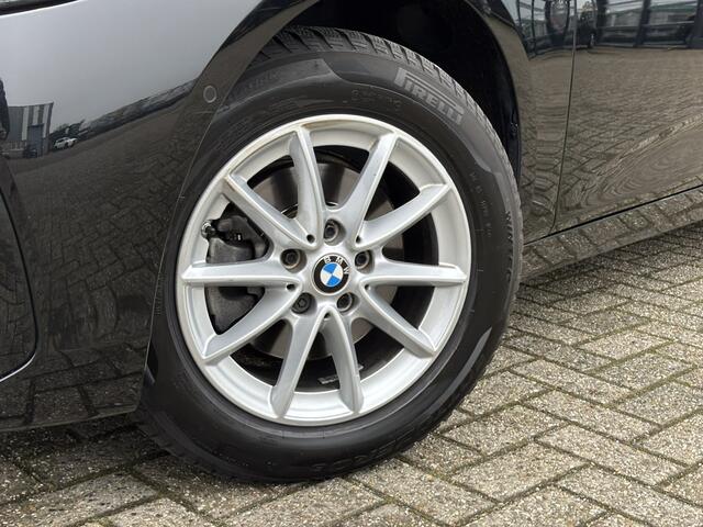 BMW 2-SERIE GRAN TOURER 216i 7p. Executive Edition / Head Up Display / NL Auto / Camera /