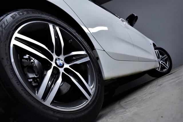 BMW 2-SERIE GRAN TOURER 218i 136pk High Executive Sportline Pano/Trekhaak/Navi/Led/Leer/Stoelverw./Sportstoelen/Lmv17''