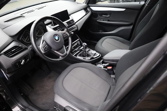 BMW 2-SERIE GRAN TOURER 218i 7p. HUD TREKHAAK-AFN NAVI CRUISE PDC CLIMA LMV