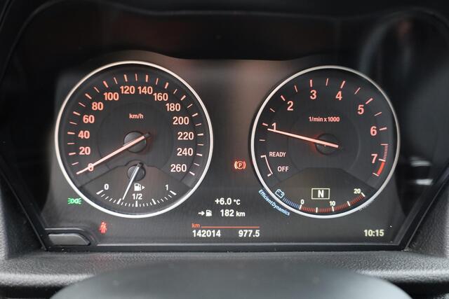 BMW 2-SERIE GRAN TOURER 218i 7p. HUD TREKHAAK-AFN NAVI CRUISE PDC CLIMA LMV