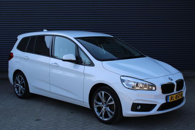 BMW 2-SERIE GRAN TOURER 218i High Executive Vol-Leder Navigatie Stoelverwarming Full-LED